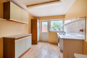 Photo 13- click for photo gallery